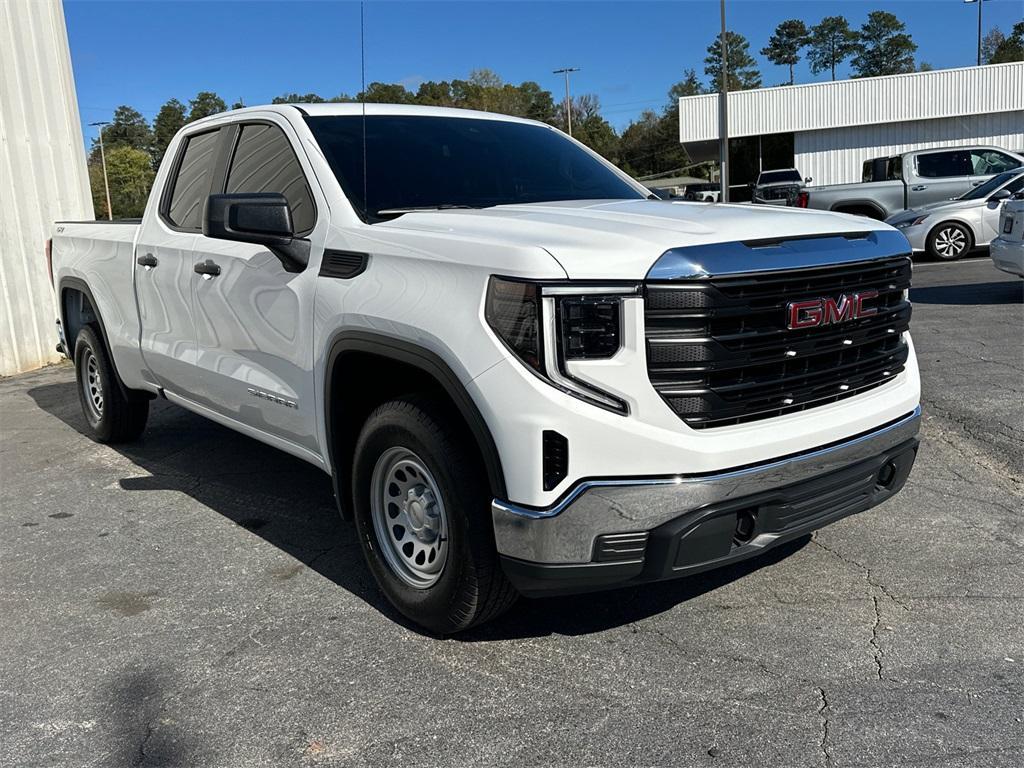 used 2023 GMC Sierra 1500 car, priced at $33,881