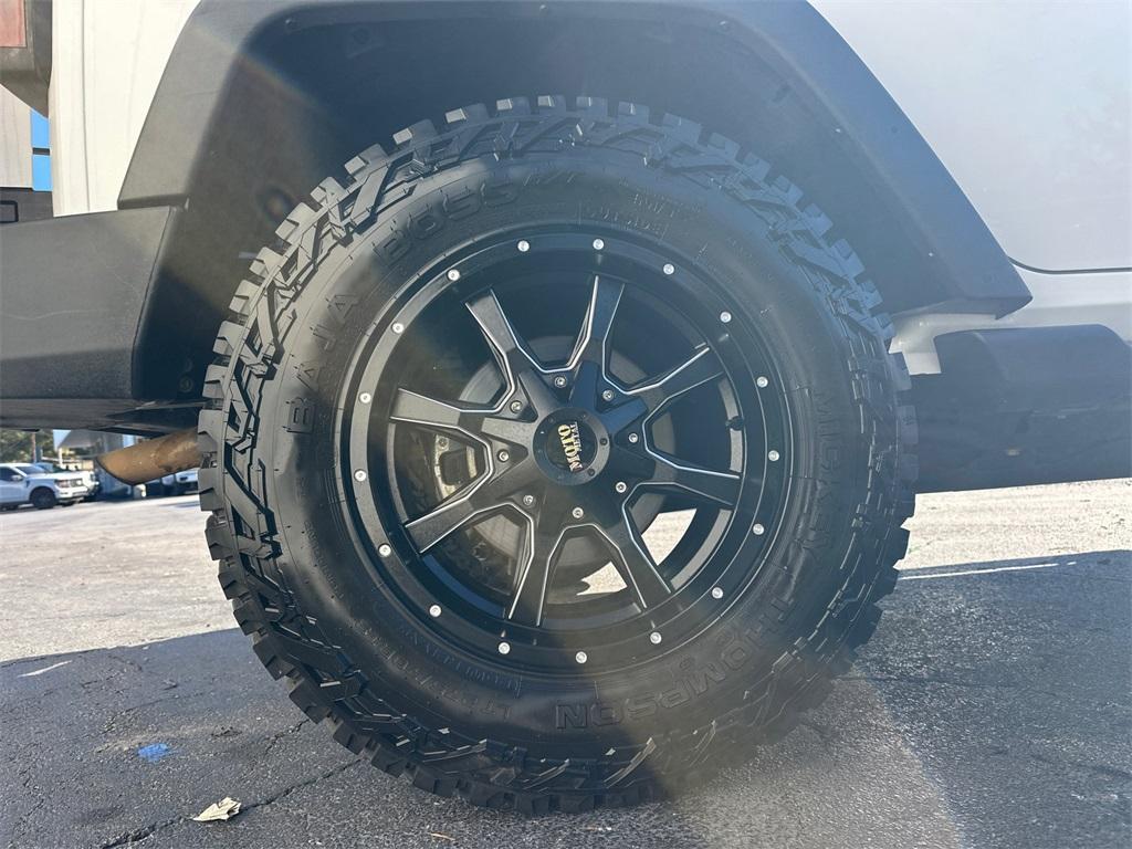 used 2013 Jeep Wrangler Unlimited car, priced at $16,638