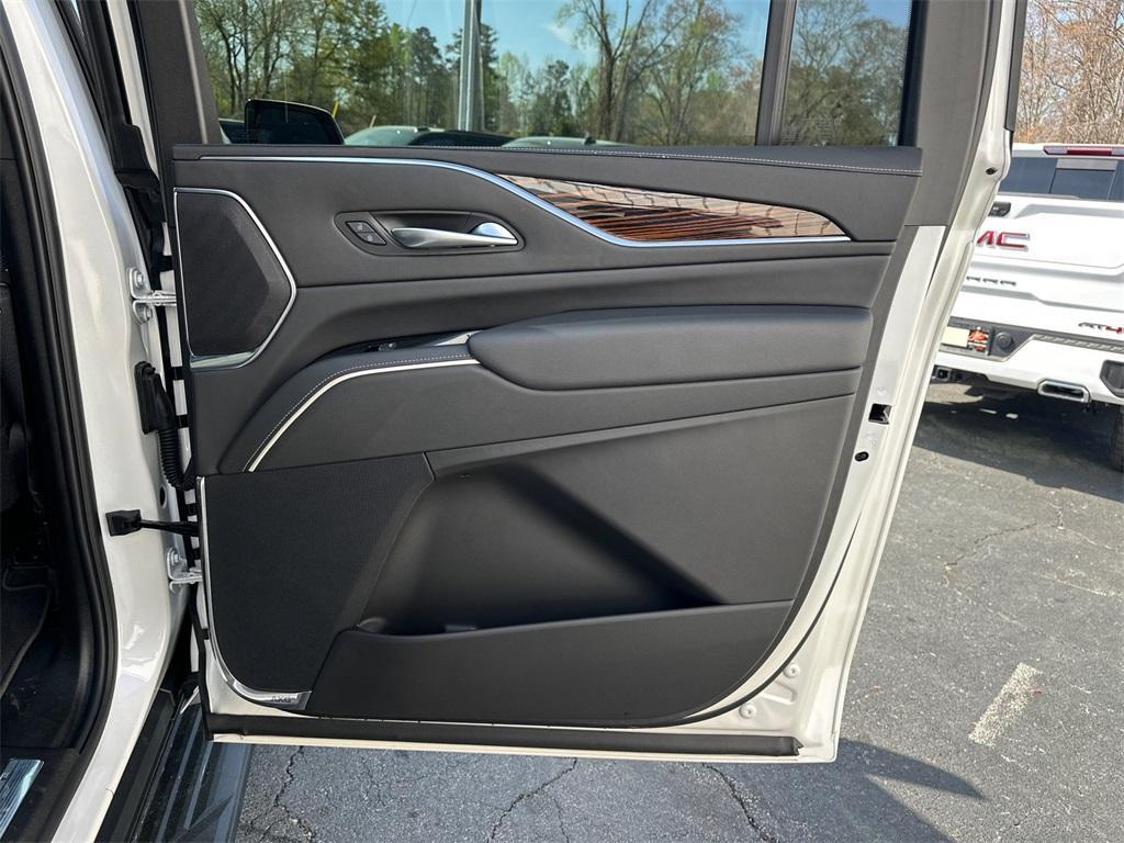 used 2024 Cadillac Escalade ESV car, priced at $88,452
