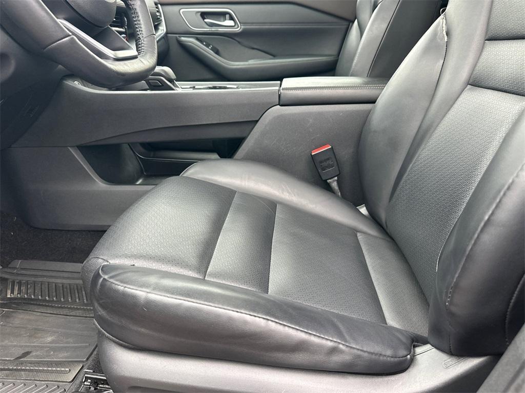 used 2021 Nissan Rogue car, priced at $16,754