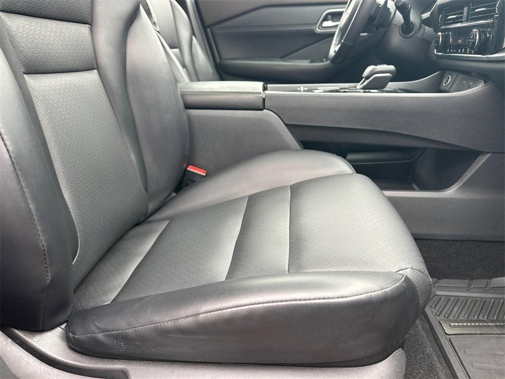 used 2021 Nissan Rogue car, priced at $16,754