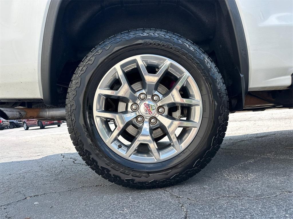 used 2018 GMC Sierra 1500 car, priced at $27,387