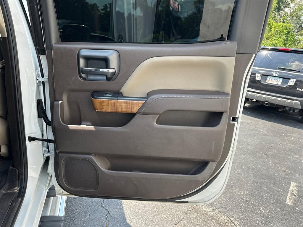 used 2018 GMC Sierra 1500 car, priced at $27,387