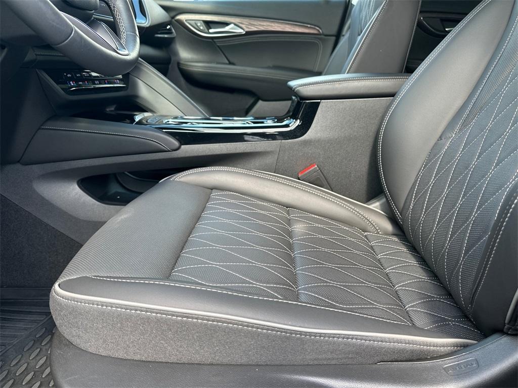 used 2023 Buick Envision car, priced at $34,328