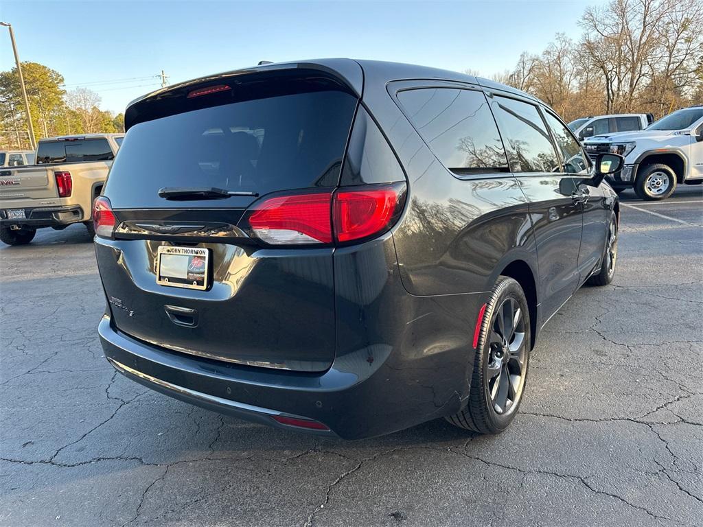 used 2018 Chrysler Pacifica car, priced at $11,339