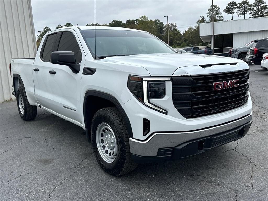 used 2023 GMC Sierra 1500 car, priced at $35,938