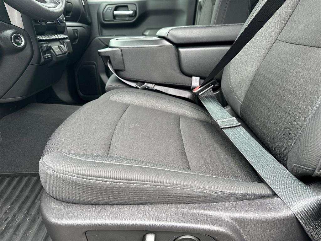 used 2024 Chevrolet Silverado 1500 car, priced at $38,943