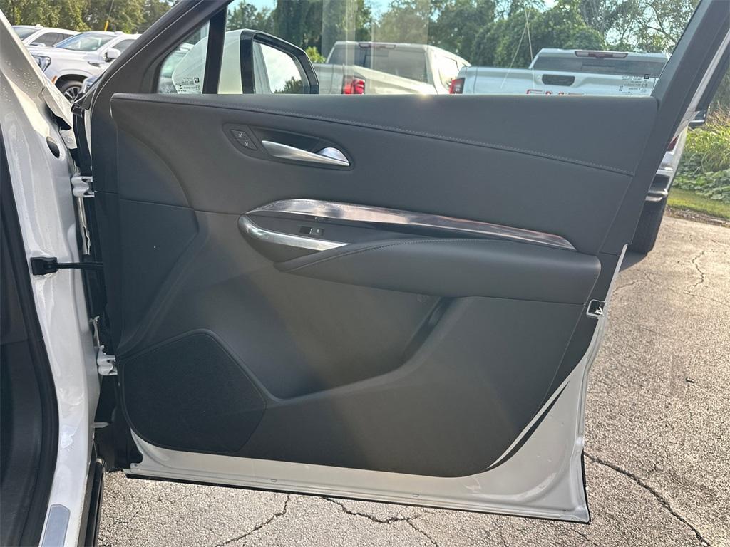 used 2023 Cadillac XT4 car, priced at $28,468