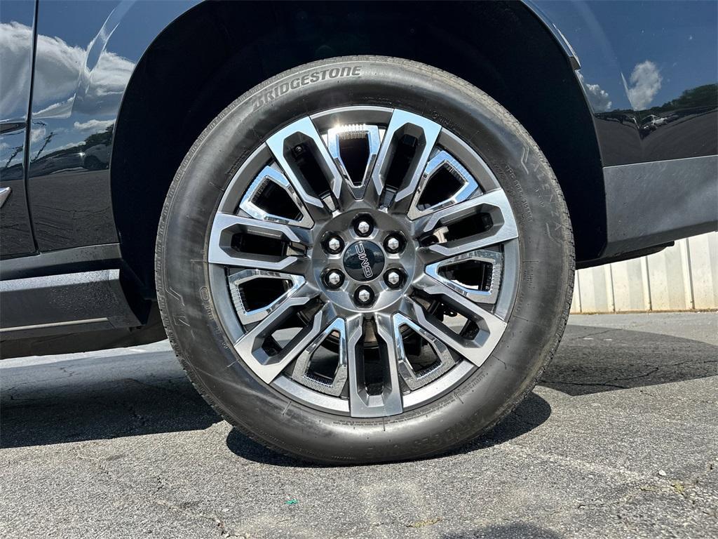 new 2023 GMC Yukon XL car, priced at $102,130