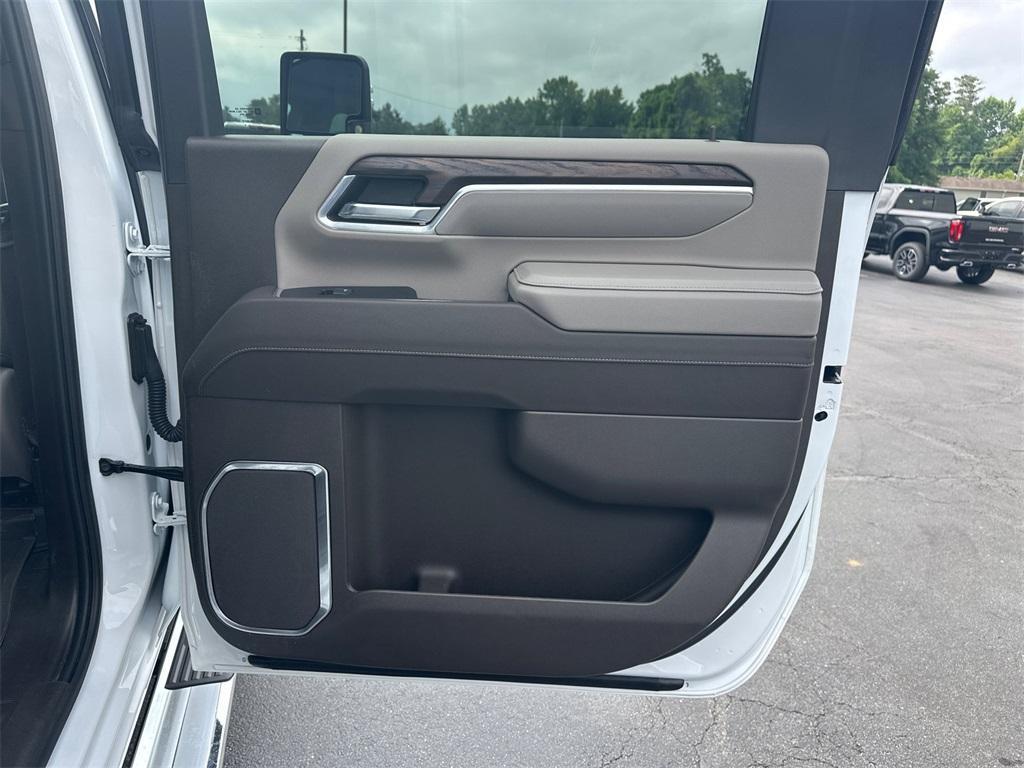 used 2024 GMC Sierra 2500 car, priced at $68,424