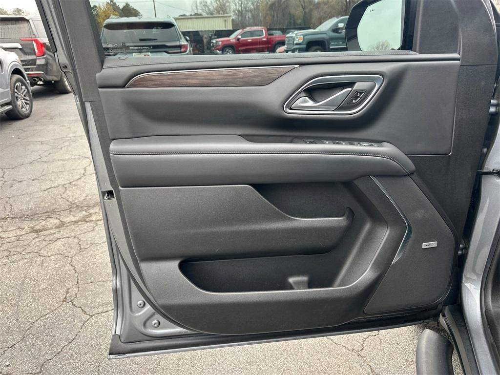 used 2022 Chevrolet Tahoe car, priced at $52,581