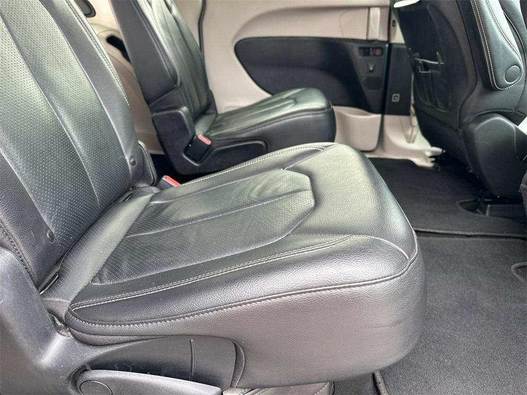 used 2022 Chrysler Pacifica car, priced at $19,585