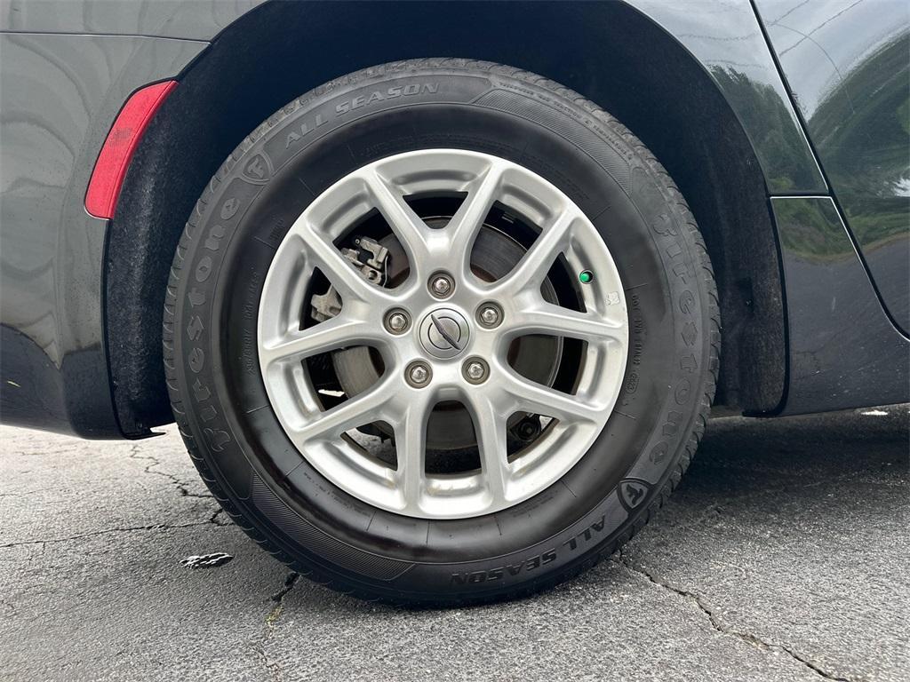 used 2022 Chrysler Pacifica car, priced at $19,585