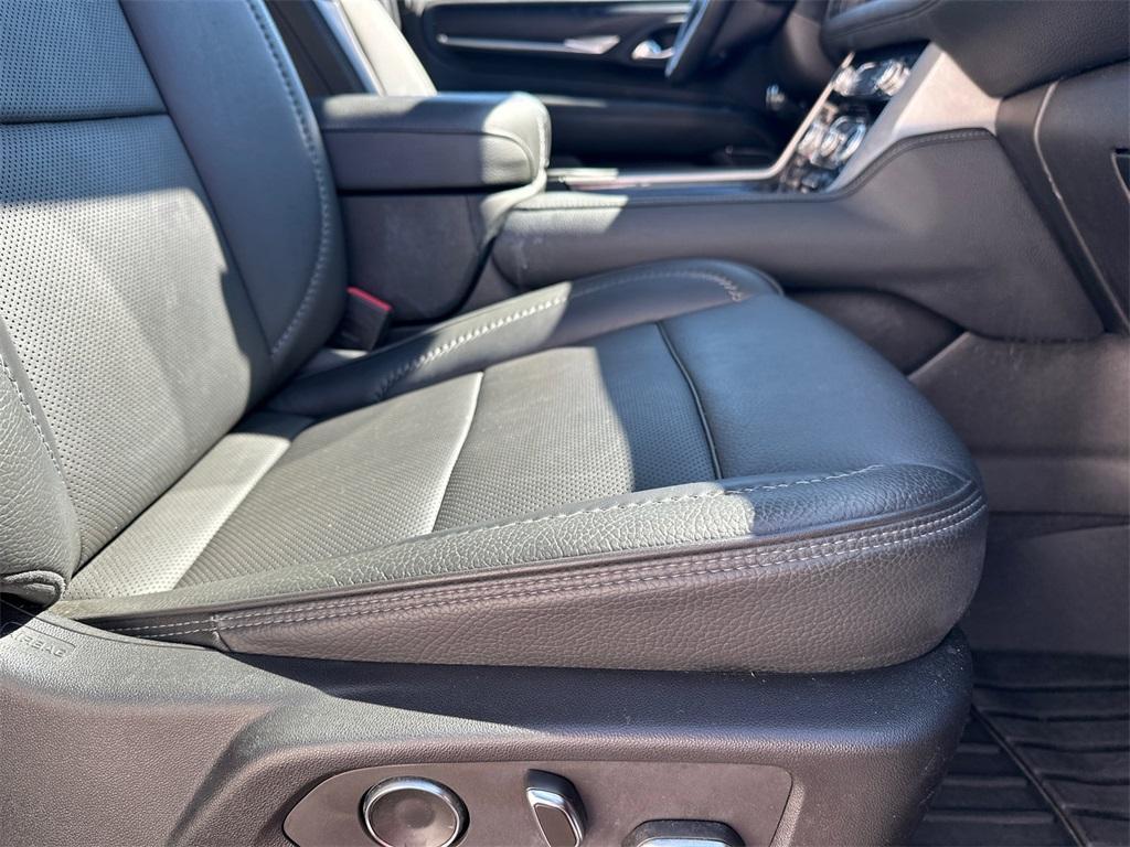 used 2021 GMC Yukon car, priced at $49,992
