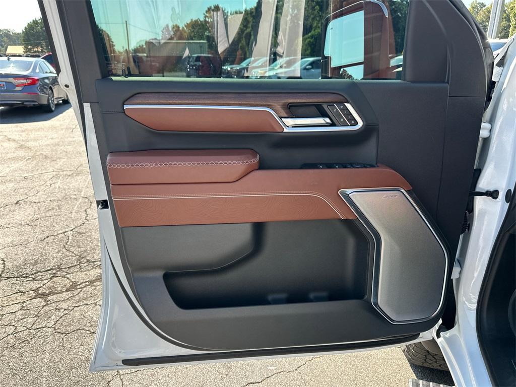 used 2025 GMC Sierra 2500 car, priced at $85,236