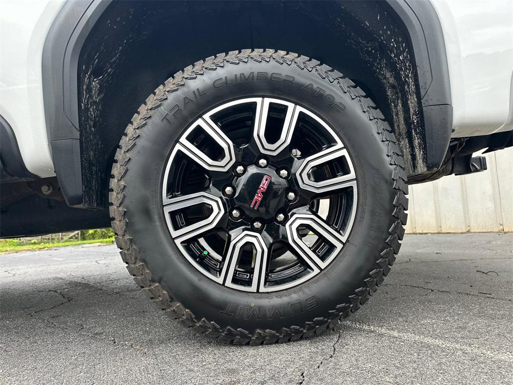 used 2022 GMC Sierra 2500 car, priced at $47,325