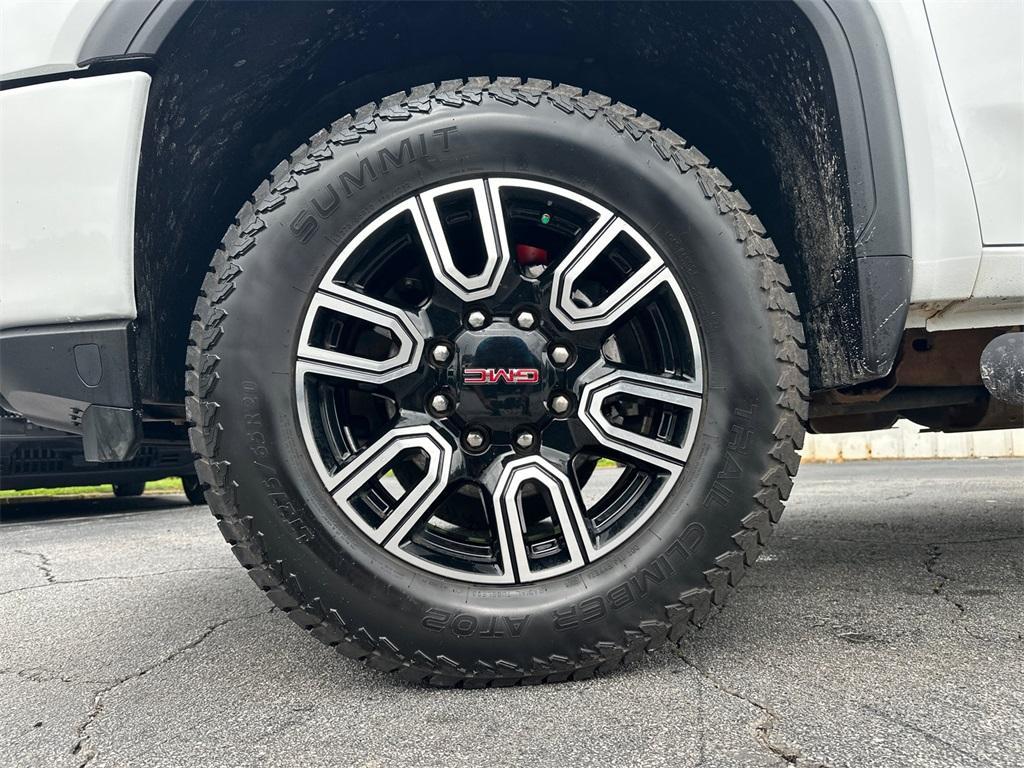 used 2022 GMC Sierra 2500 car, priced at $47,325