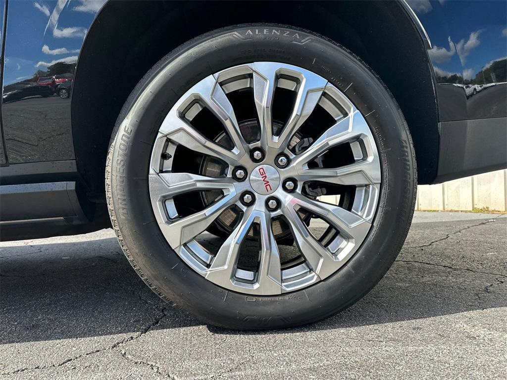 used 2024 GMC Yukon XL car, priced at $69,214