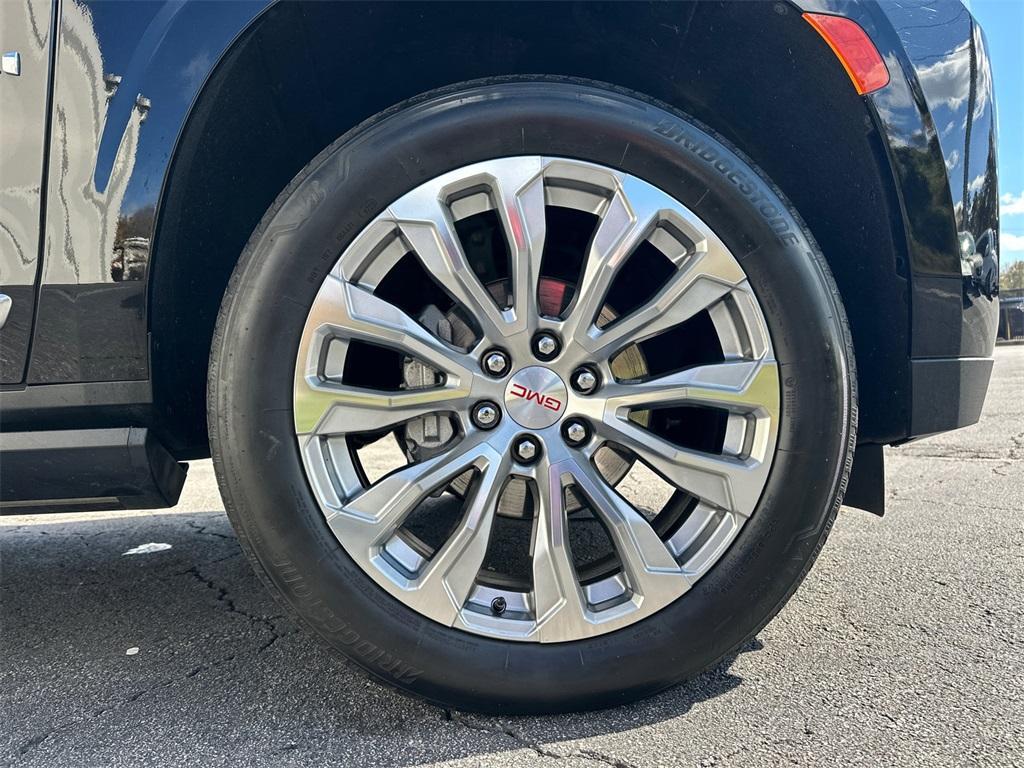 used 2024 GMC Yukon XL car, priced at $69,214