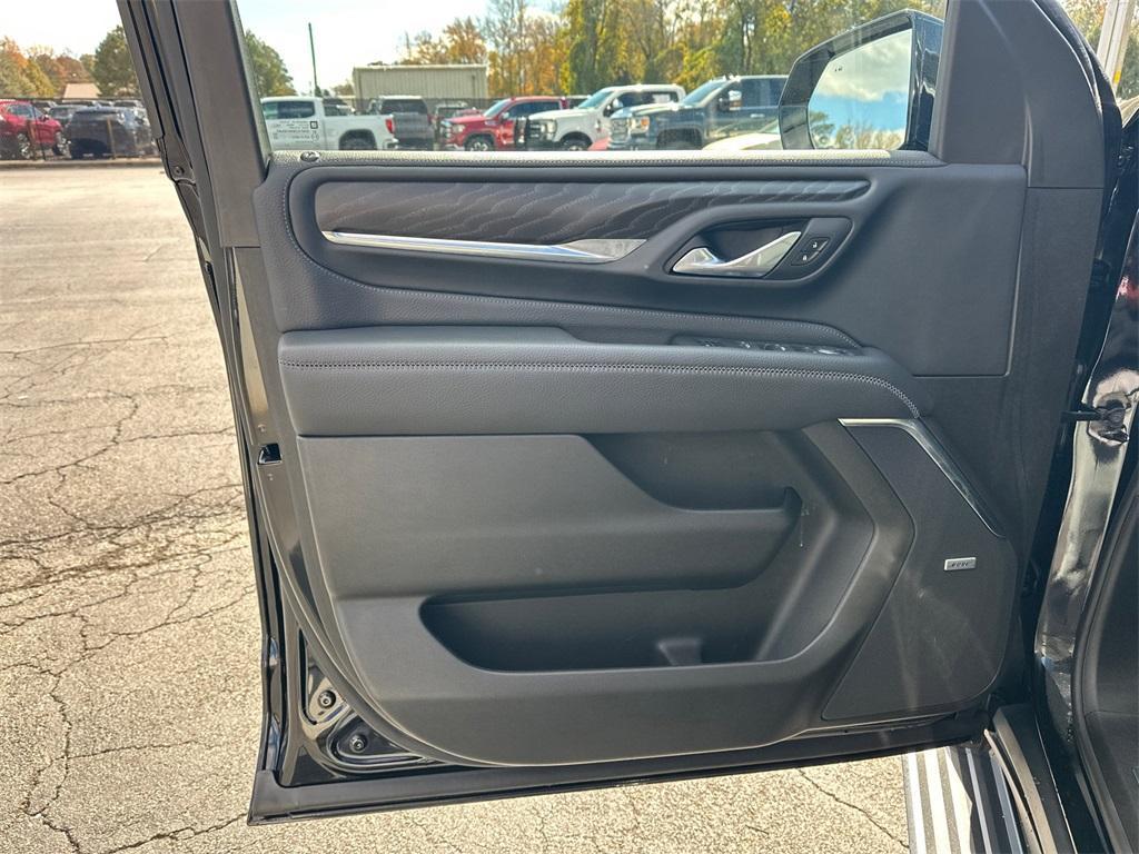 used 2024 GMC Yukon XL car, priced at $69,214