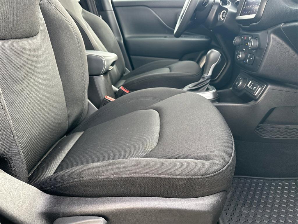 used 2022 Jeep Renegade car, priced at $16,995