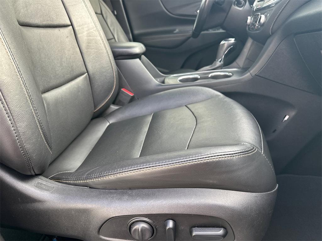 used 2019 Chevrolet Equinox car, priced at $13,744