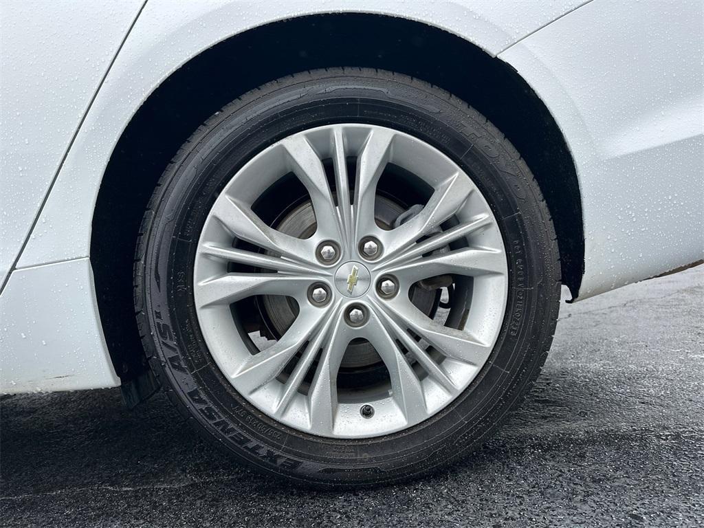 used 2015 Chevrolet Impala car, priced at $9,624