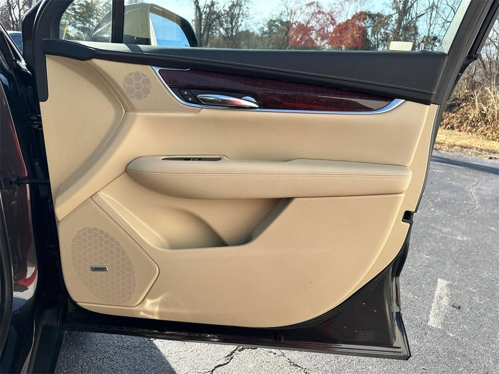 used 2017 Cadillac XT5 car, priced at $19,847