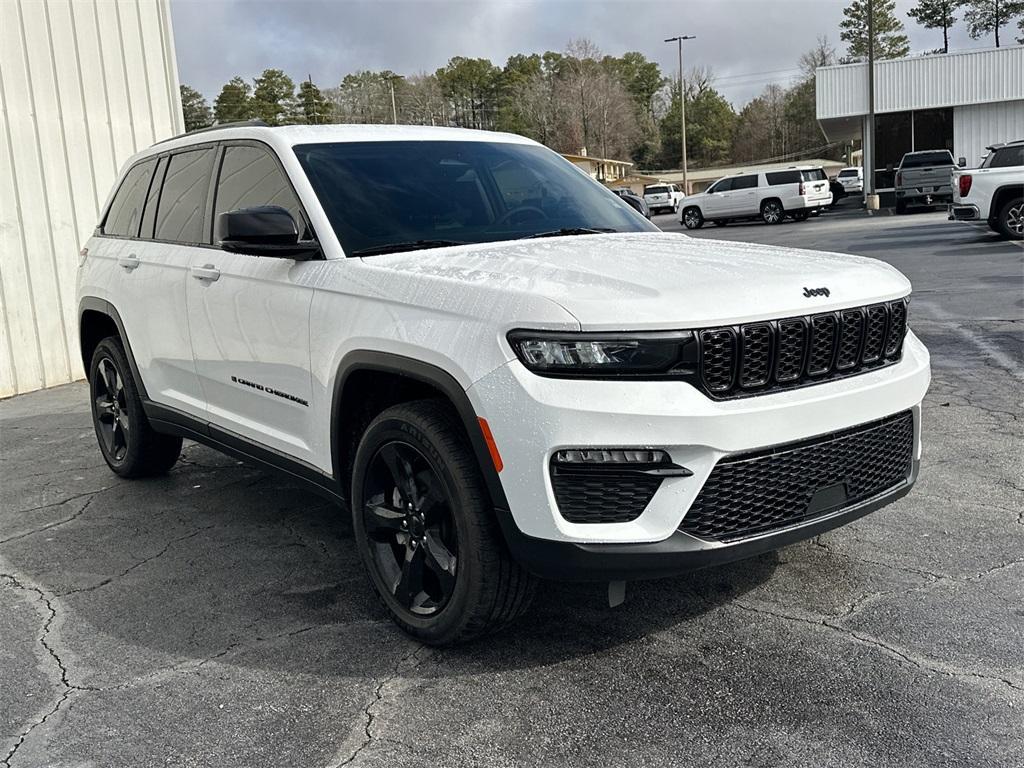 used 2023 Jeep Grand Cherokee car, priced at $29,324