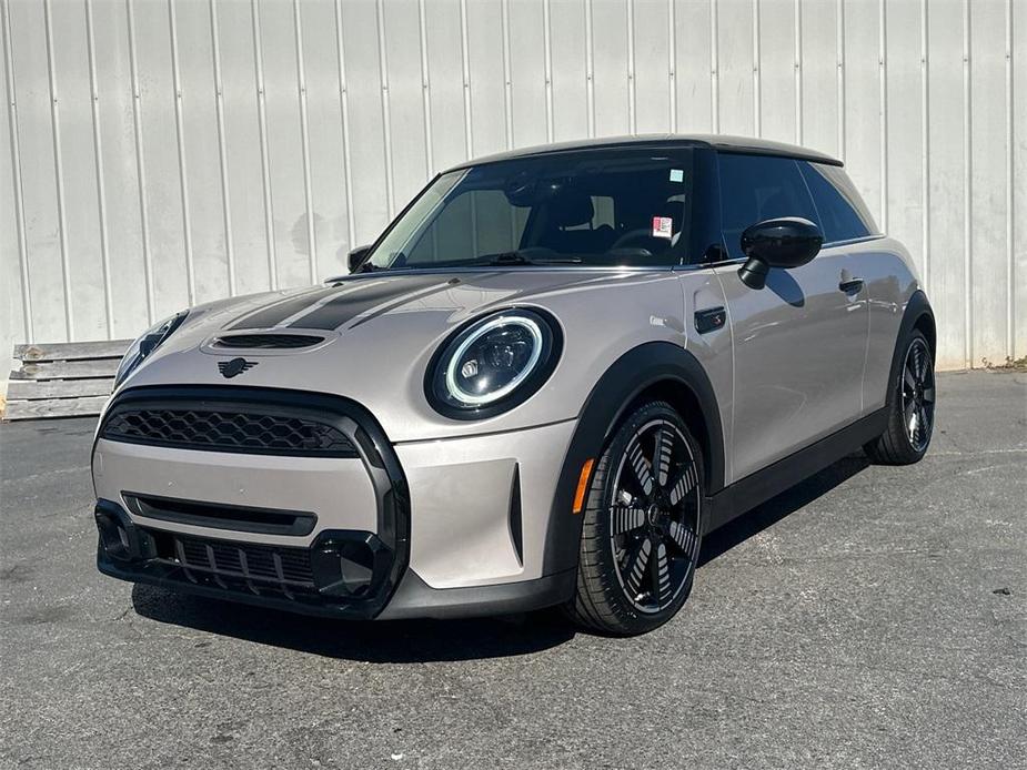 used 2022 MINI Hardtop car, priced at $22,686