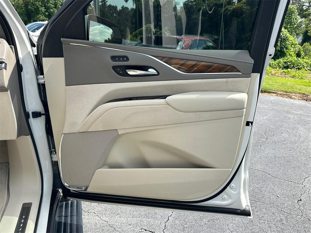 used 2021 Cadillac Escalade car, priced at $62,994