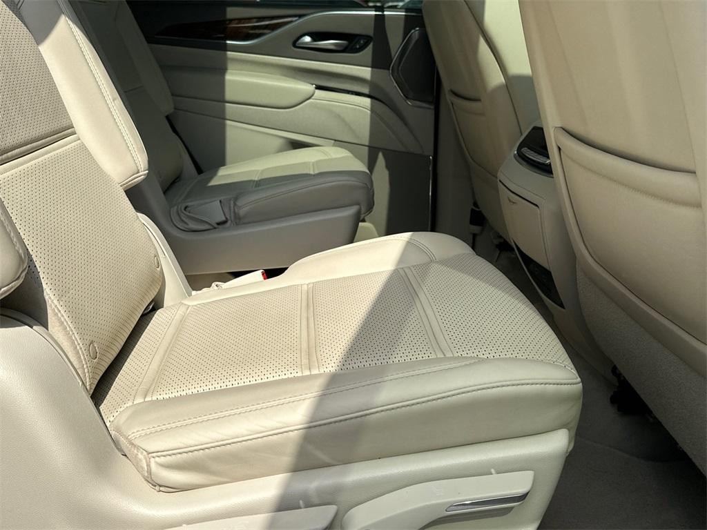 used 2021 Cadillac Escalade car, priced at $62,994