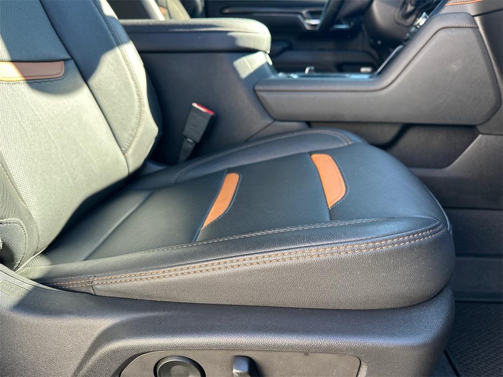 used 2024 GMC Sierra 2500 car, priced at $69,232