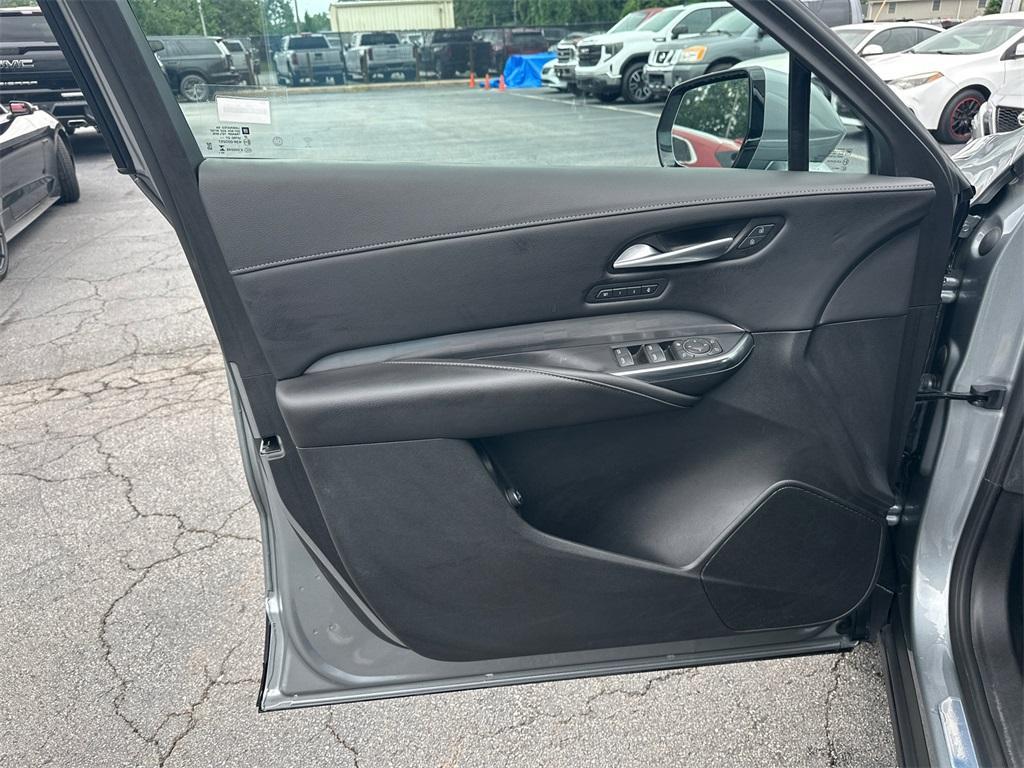 used 2024 Cadillac XT4 car, priced at $30,852