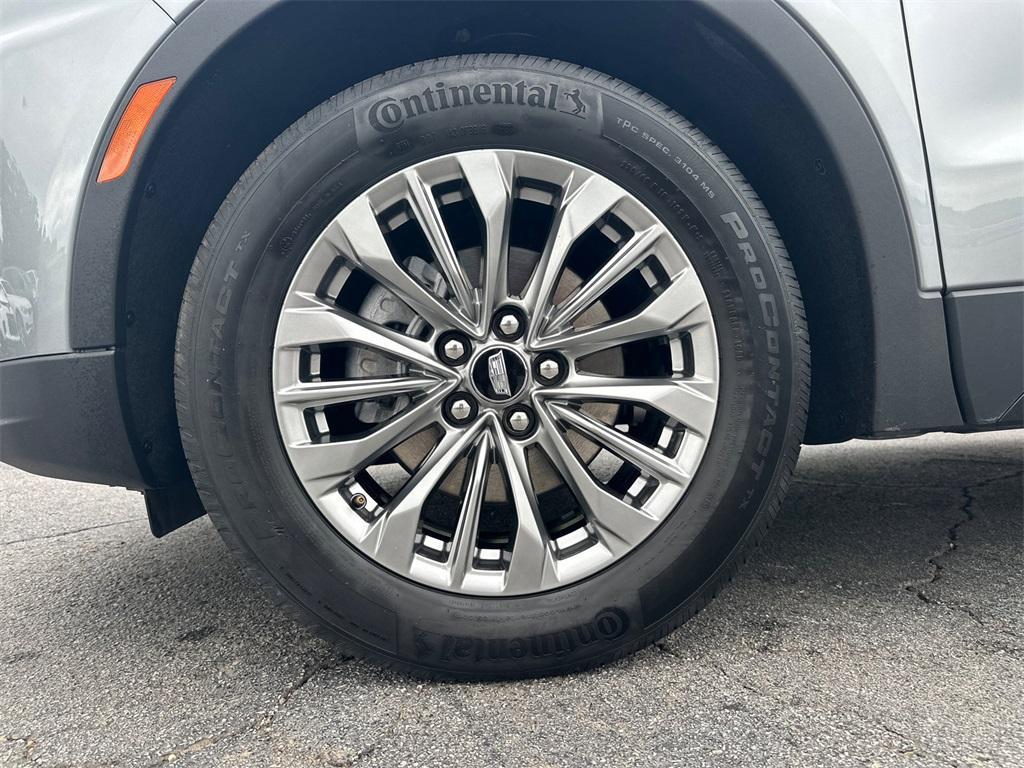 used 2024 Cadillac XT4 car, priced at $30,852