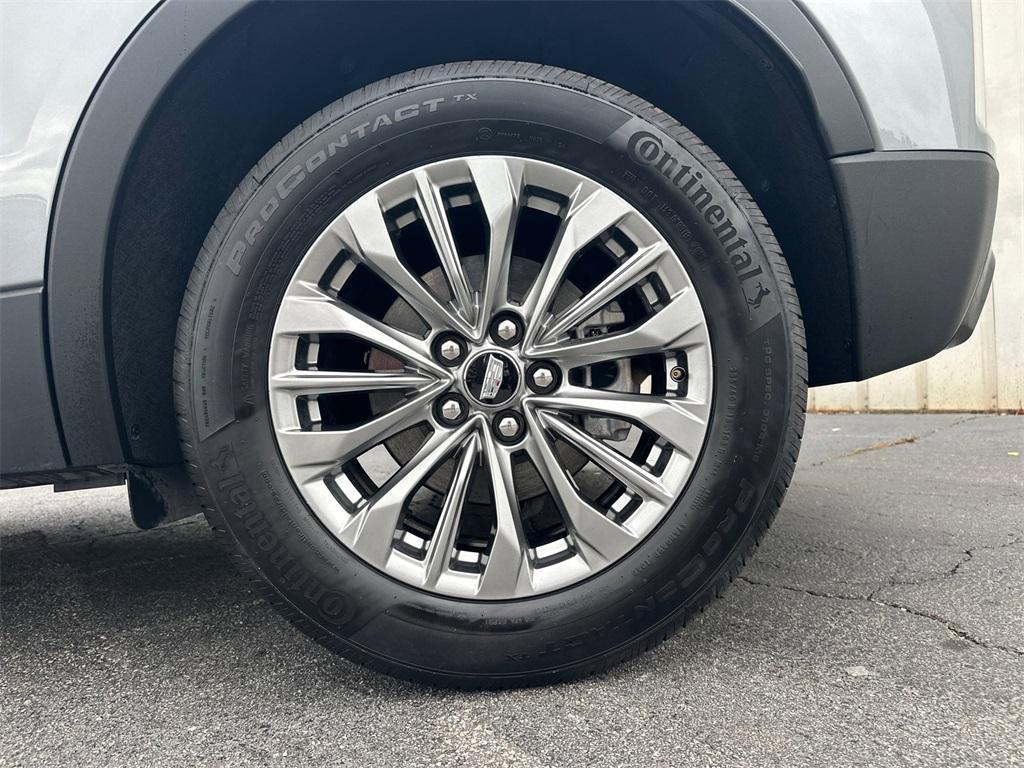 used 2024 Cadillac XT4 car, priced at $30,852