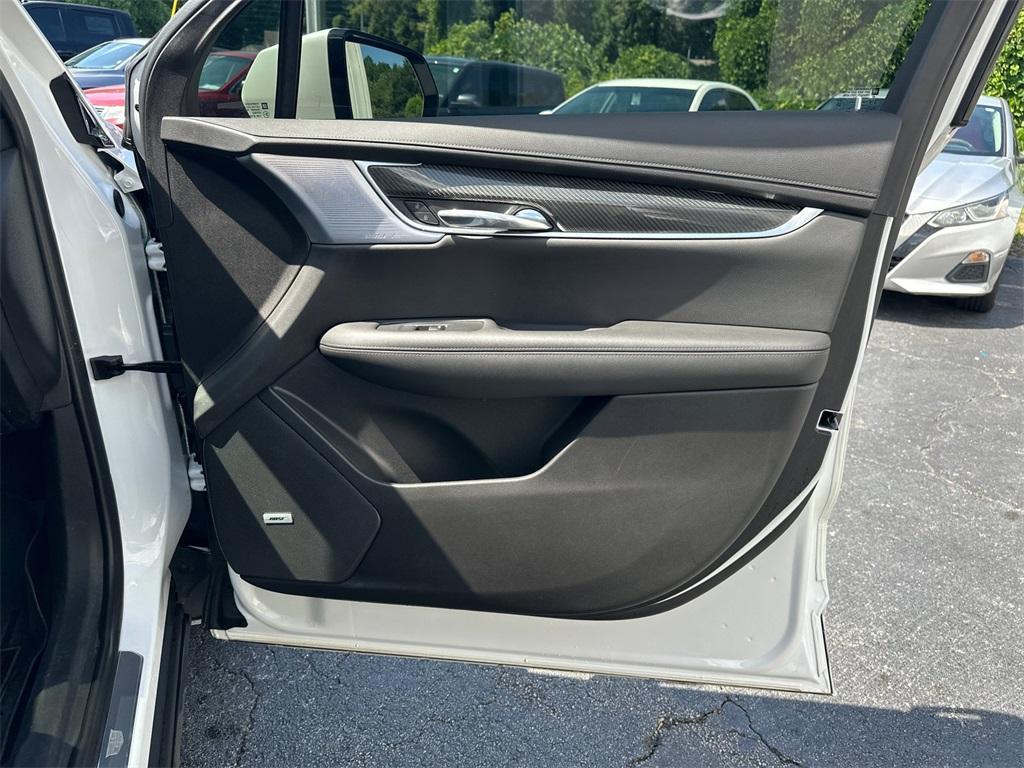 used 2022 Cadillac XT6 car, priced at $32,468