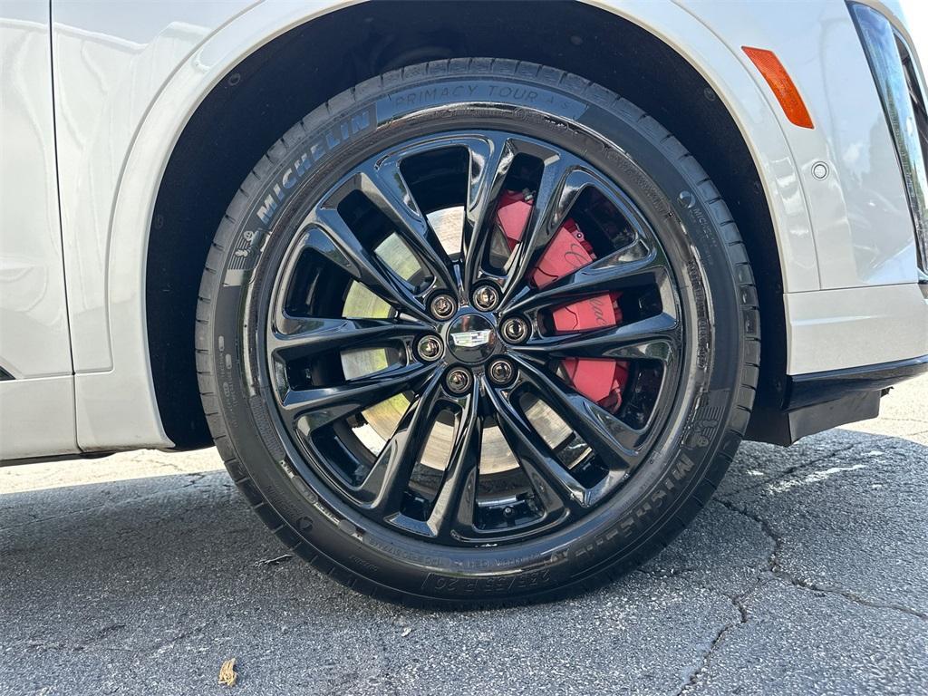 used 2022 Cadillac XT6 car, priced at $32,468
