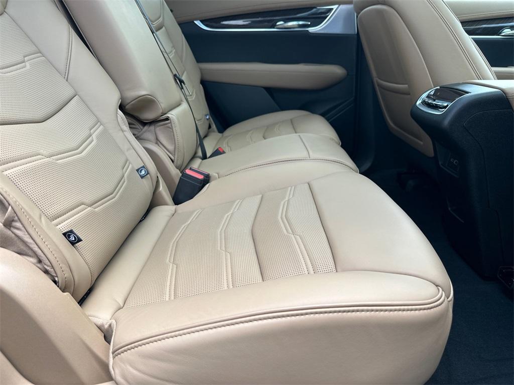 used 2025 Cadillac XT6 car, priced at $57,185