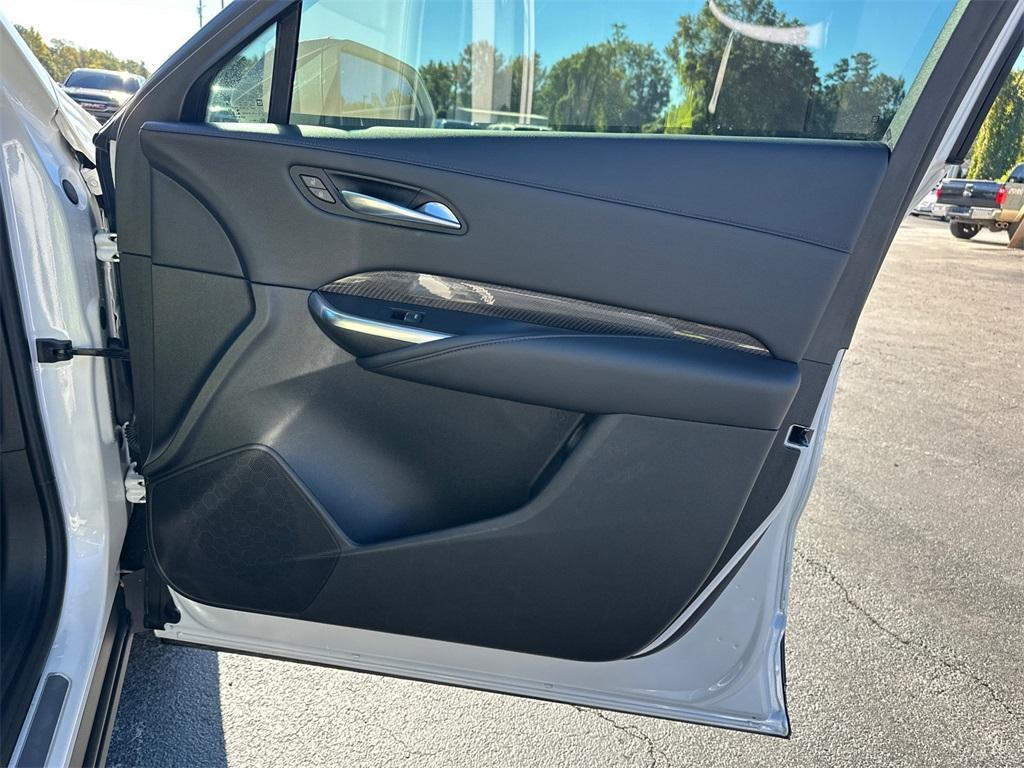 used 2020 Cadillac XT4 car, priced at $24,165
