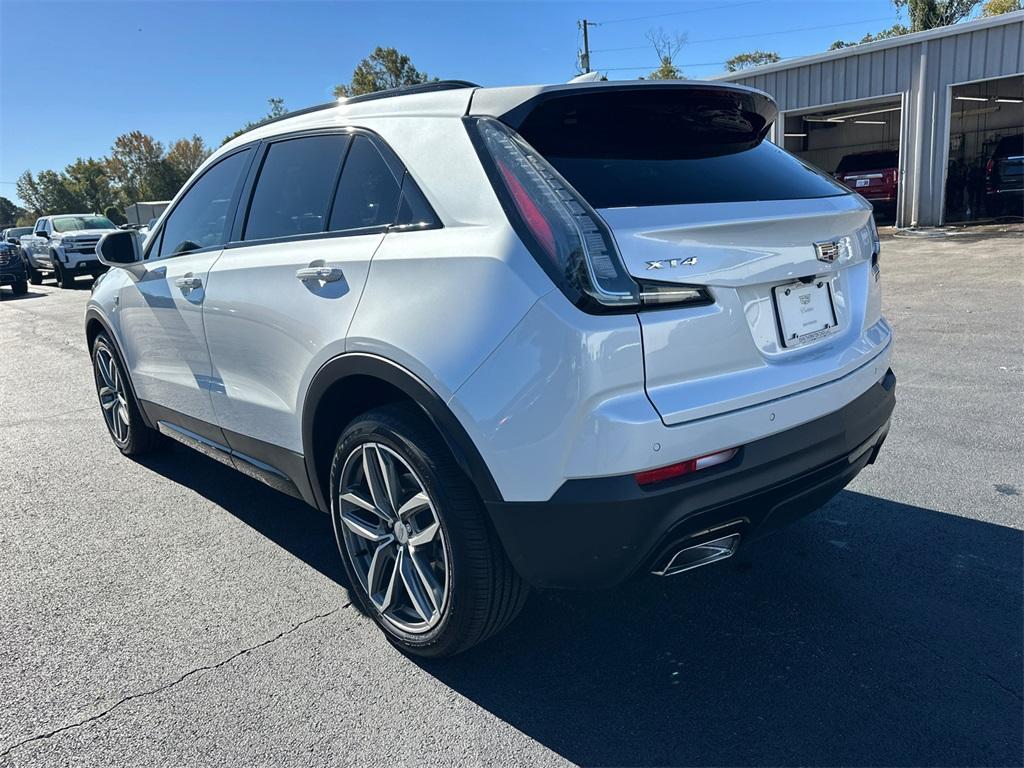 used 2020 Cadillac XT4 car, priced at $24,165