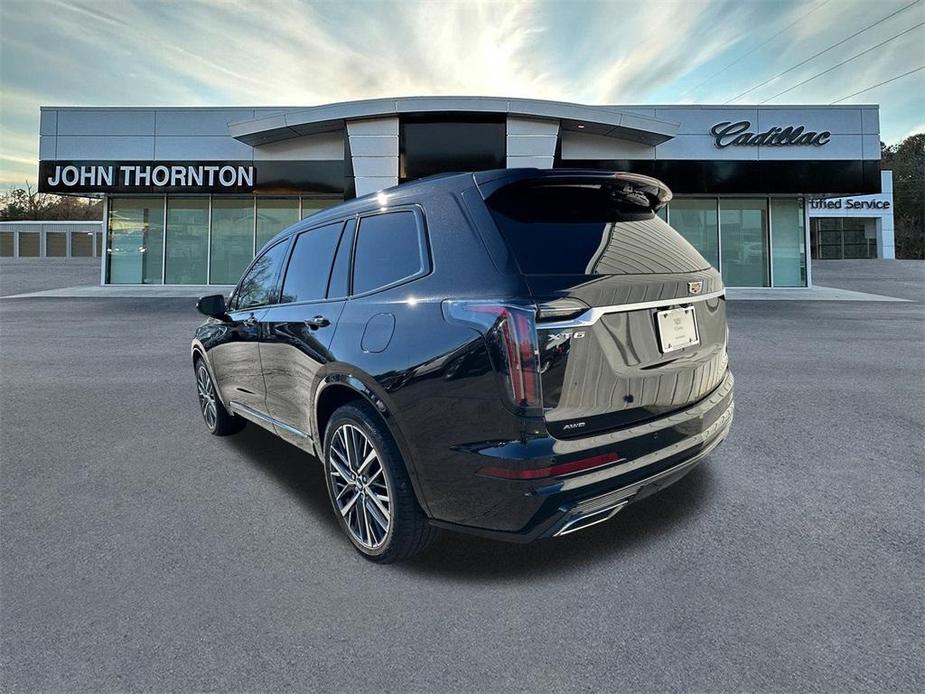 used 2022 Cadillac XT6 car, priced at $39,924