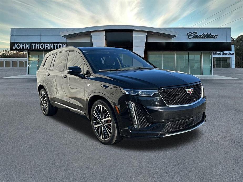 used 2022 Cadillac XT6 car, priced at $39,924