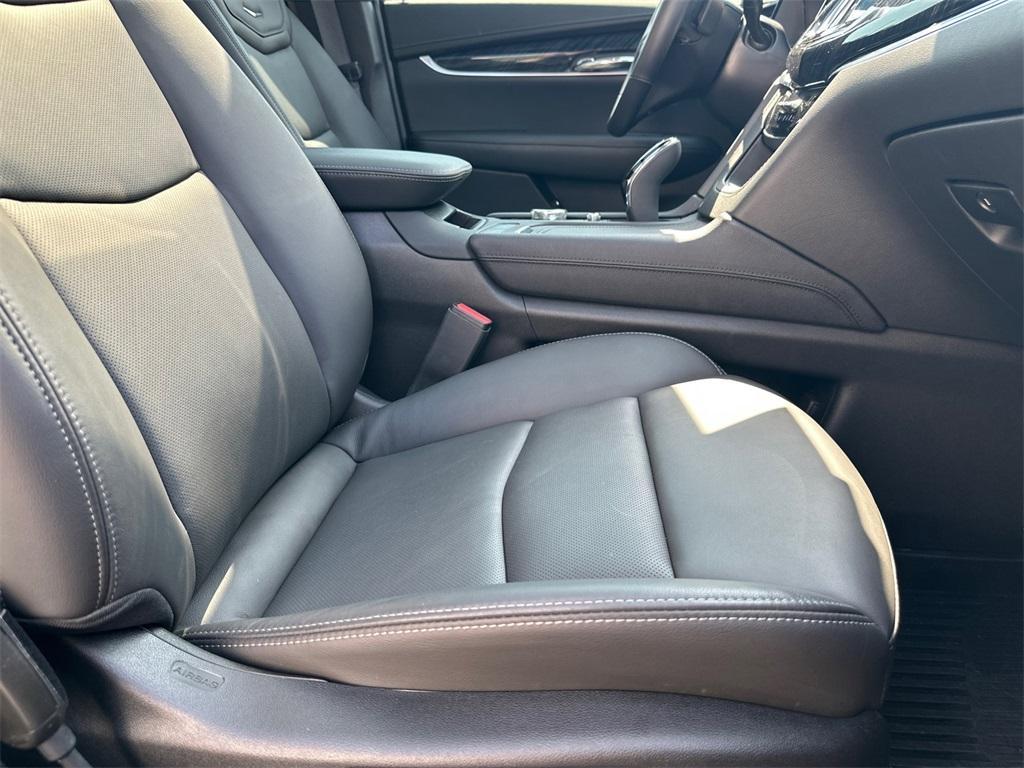 used 2023 Cadillac XT6 car, priced at $44,336