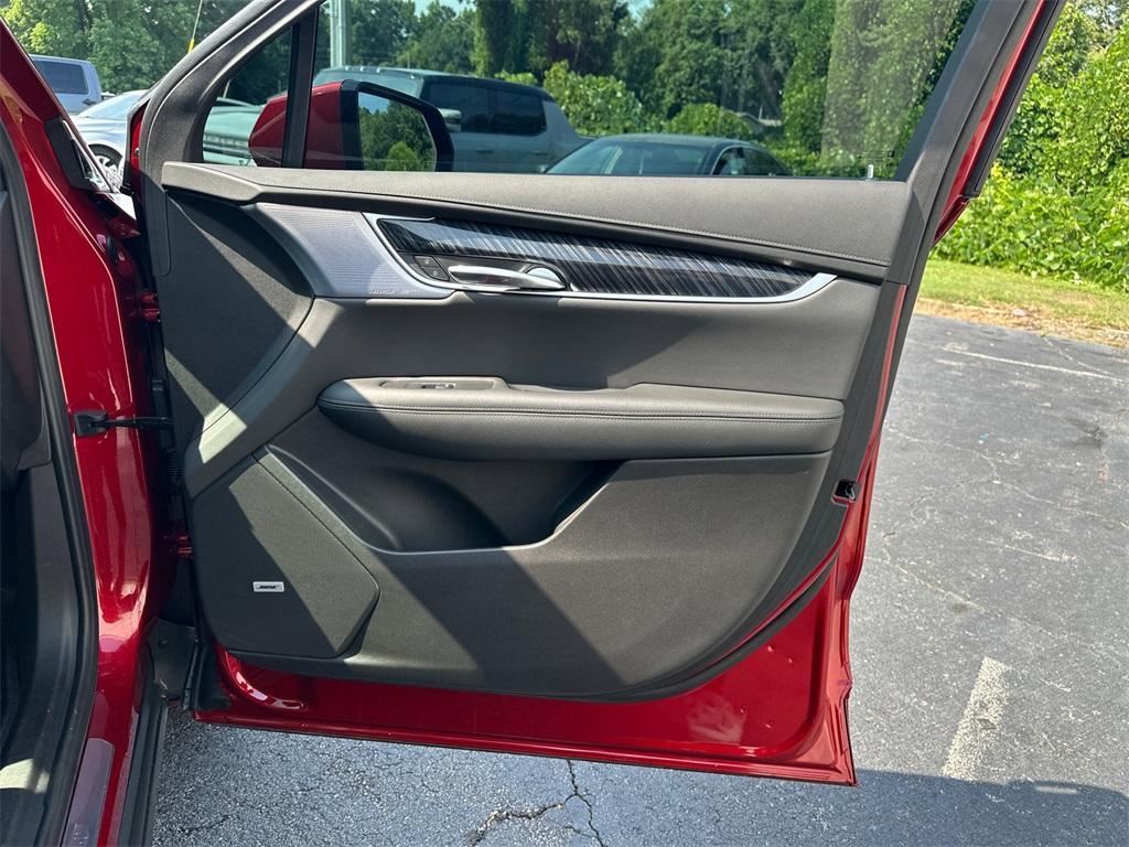 used 2023 Cadillac XT6 car, priced at $44,336