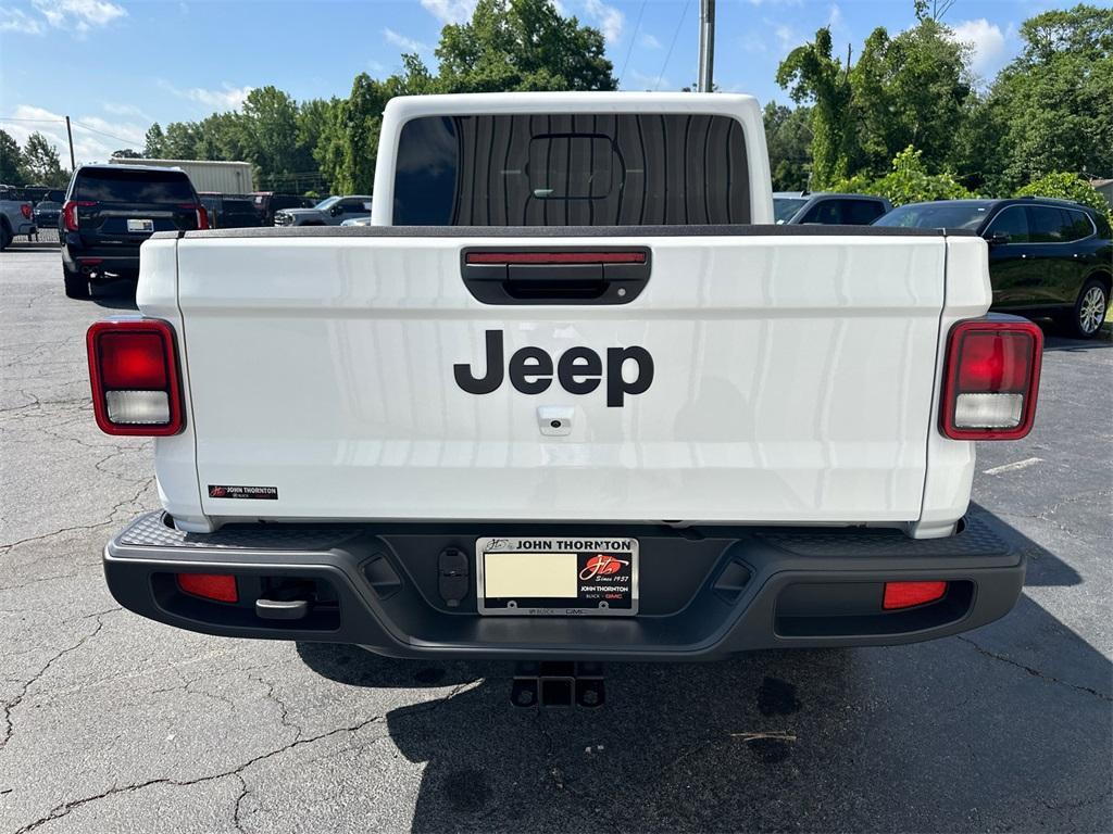 used 2025 Jeep Gladiator car, priced at $38,435