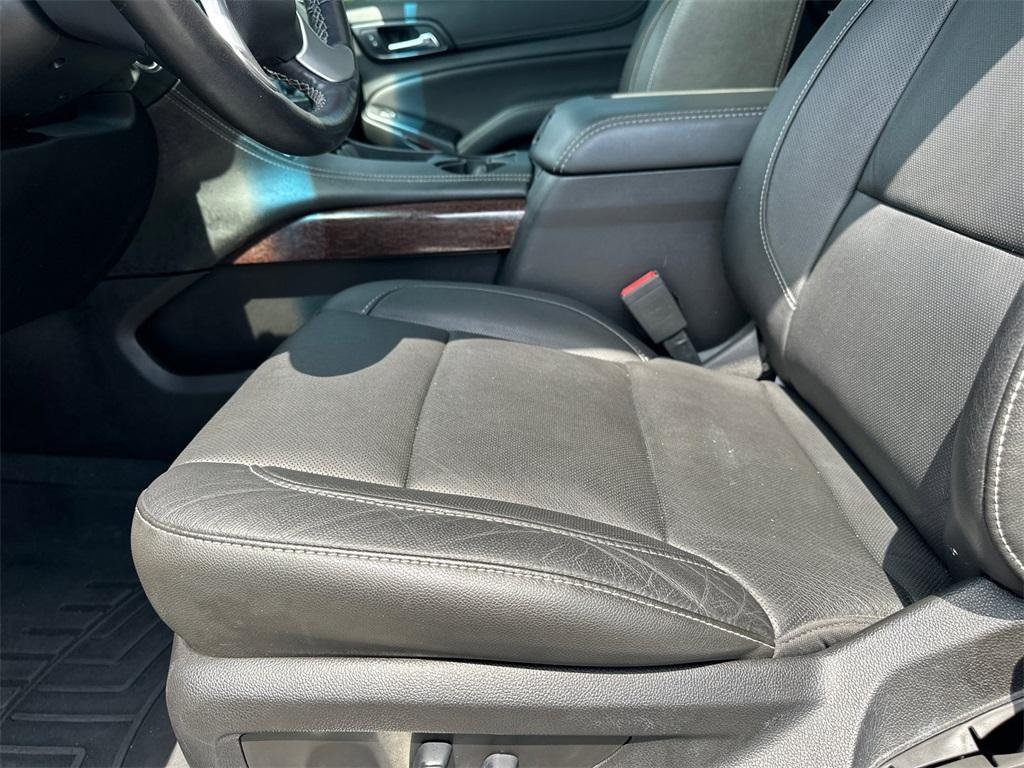 used 2019 GMC Yukon XL car, priced at $23,239
