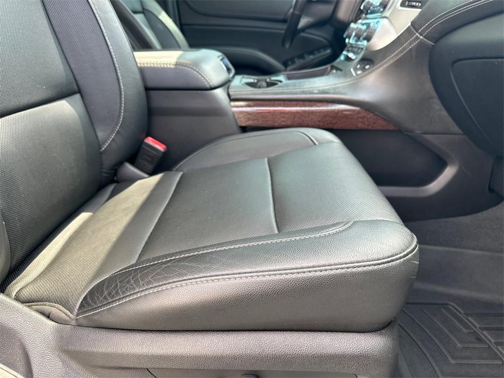 used 2019 GMC Yukon XL car, priced at $23,239