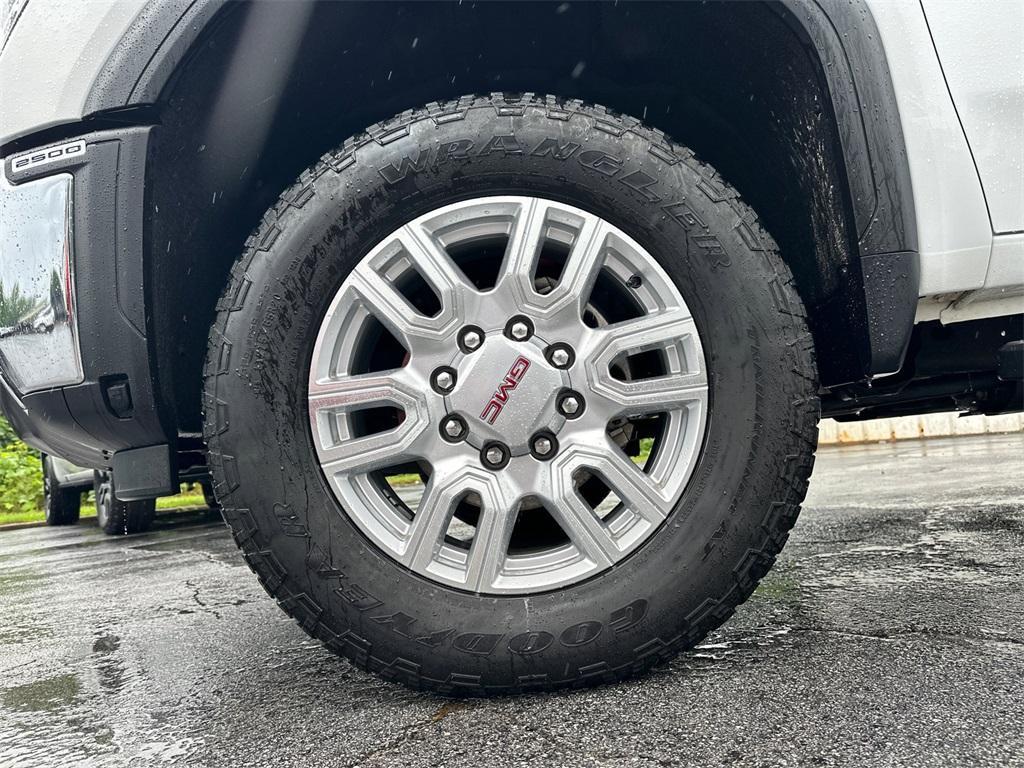used 2024 GMC Sierra 2500 car, priced at $68,424