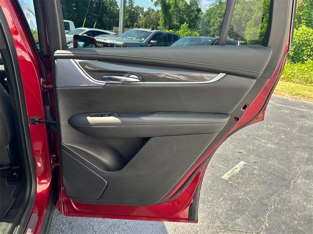 used 2020 Cadillac XT6 car, priced at $30,942
